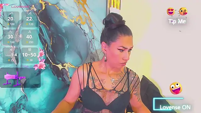 khiara moretti online show from March 2026 12:01:01 PM