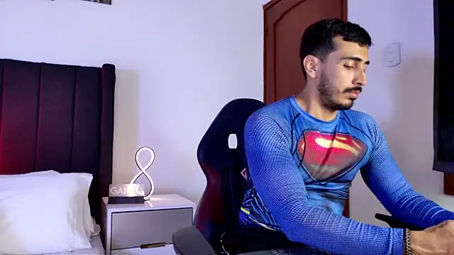 muscle ares online show from November 2025 12:32:01 AM