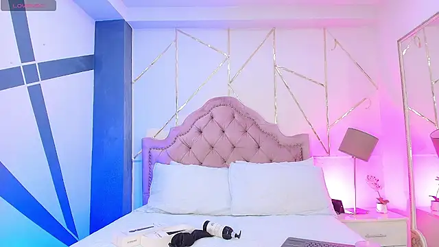 Agathaargent  online show from January 2025 08:52:01 AM