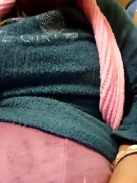 Shoni   online show from December 2025 04:02:02 PM