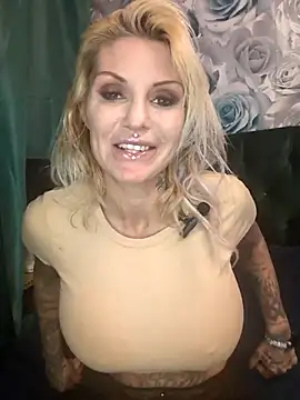 Ninasweden online show from December 2025 09:10:02 PM