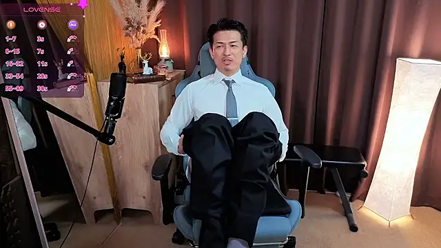 HARU-outdoor-x online show from October 2025 02:15:01 PM