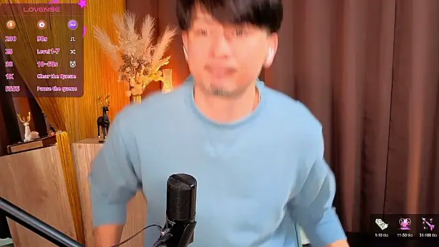 HARU-outdoor-x online show from November 2025 02:40:02 PM