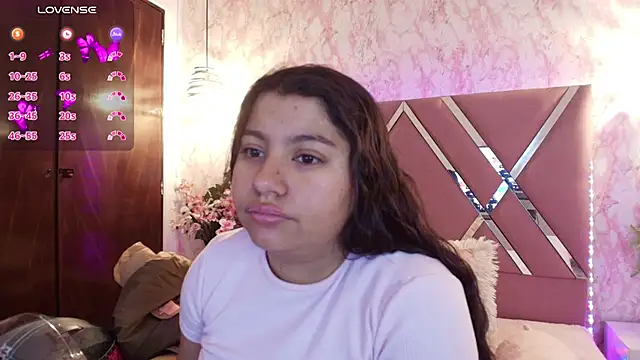 Miaa Smiith1 online show from March 2025 12:12:01 PM