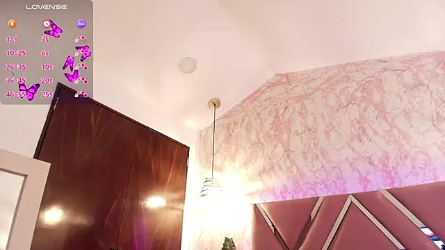 Miaa Smiith1 online show from March 2025 03:29:02 PM