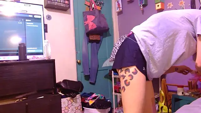 watermellonpussy online show from November 2025 04:25:02 AM