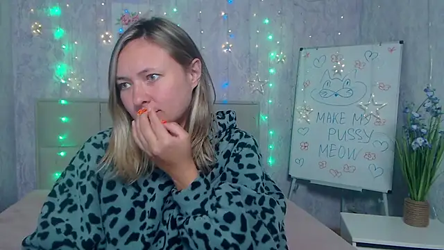 SallyVerda online show from October 2025 06:15:02 PM