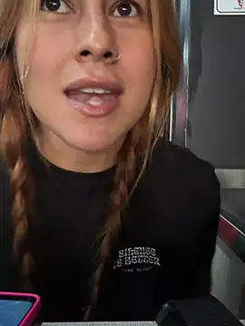 Amber Martins  online show from February 2025 07:30:01 PM