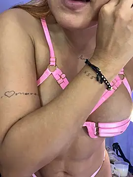 Amber Martins  online show from February 2025 10:42:01 PM