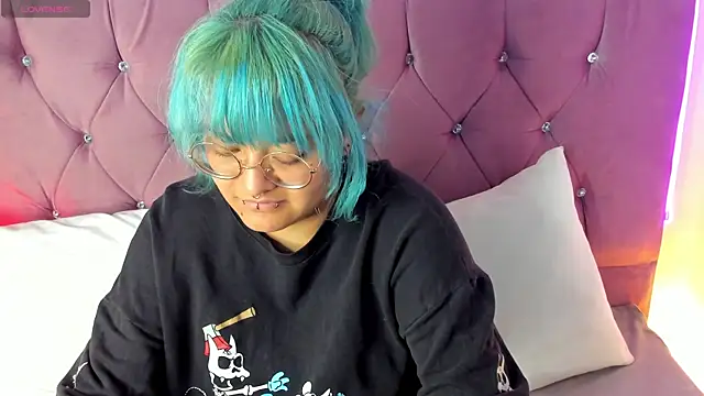 lucky-leah online show from February 2025 03:25:01 AM