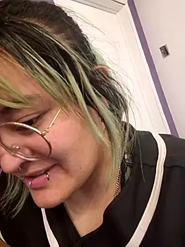 lucky-leah online show from October 2025 04:08:02 AM