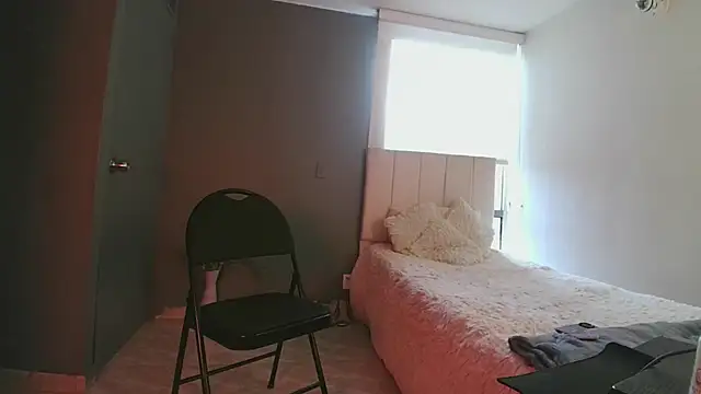 arteverena online show from March 2025 09:04:02 PM