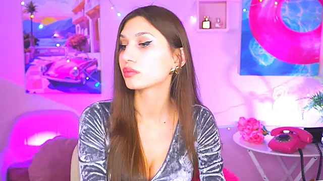 Snapshot of MollyPerry chatting on December 2024 10:11:02 PM MollyPerry online show from December 2024 10:11:02 PM