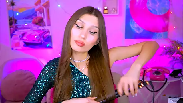 Snapshot of MollyPerry chatting on December 2024 04:11:02 PM MollyPerry online show from December 2024 04:11:02 PM