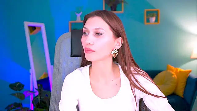 Snapshot of MollyPerry chatting on February 2025 04:31:01 PM MollyPerry online show from February 2025 04:31:01 PM