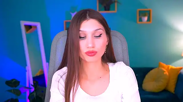 Snapshot of MollyPerry chatting on February 2025 07:33:02 PM MollyPerry online show from February 2025 07:33:02 PM