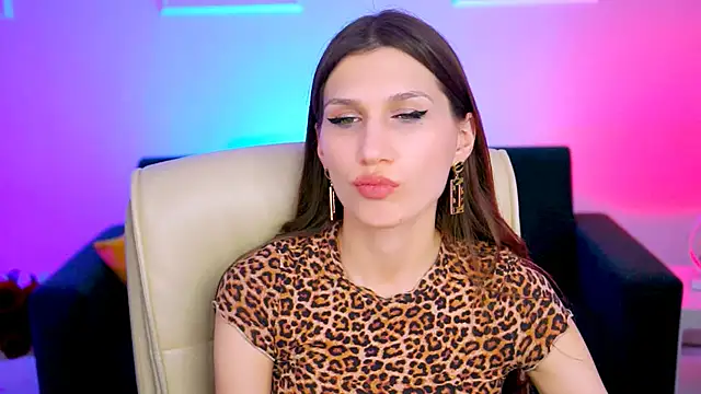 Snapshot of MollyPerry chatting on March 2025 10:19:02 PM MollyPerry online show from March 2025 10:19:02 PM