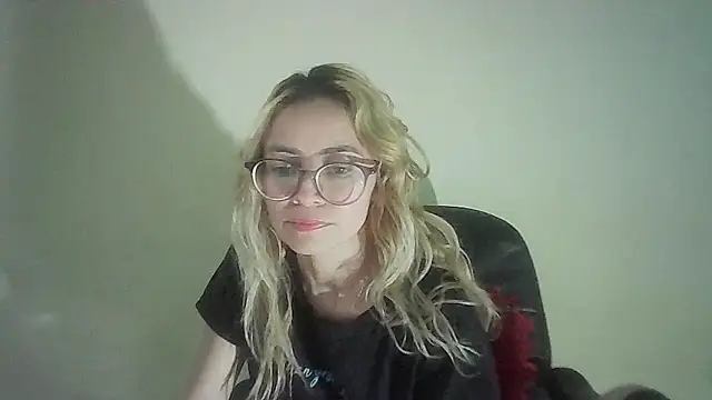 JuliaMack online show from January 2025 08:35:01 PM