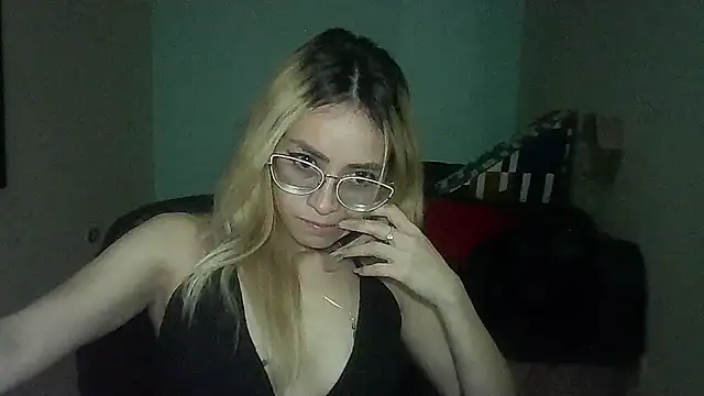 JuliaMack online show from March 2025 02:14:02 AM