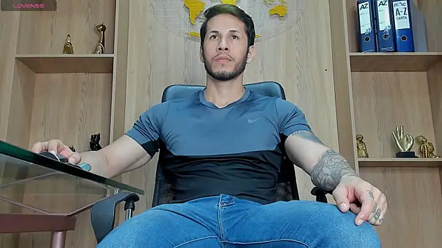 Snapshot of George_Diesell chatting on June 2026 04:46:01 AM George Diesell online show from June 2026 04:46:01 AM