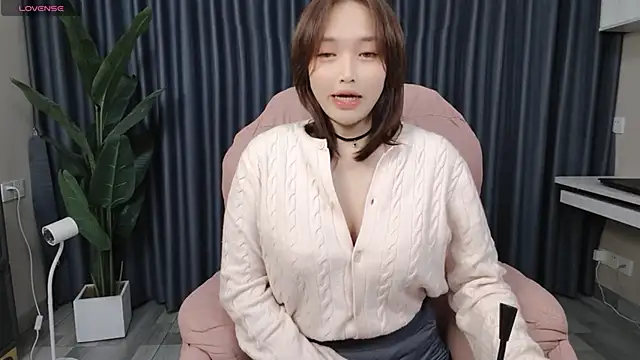 Cothy Ti online show from February 2025 05:14:01 PM