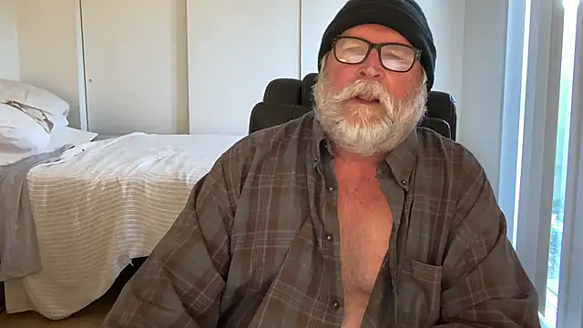 Snapshot of Drummajor chatting on January 2025 03:57:02 PM Drummajor online show from January 2025 03:57:02 PM