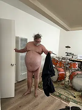 Snapshot of Drummajor chatting on March 2025 08:42:02 PM Drummajor online show from March 2025 08:42:02 PM