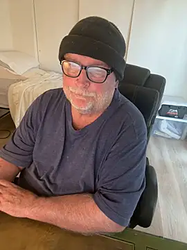 Snapshot of Drummajor chatting on March 2025 11:39:01 PM Drummajor online show from March 2025 11:39:01 PM