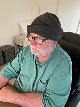 Snapshot of Drummajor chatting on March 2025 03:41:01 PM Drummajor online show from March 2025 03:41:01 PM