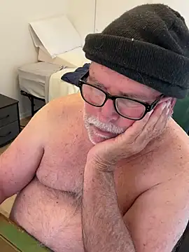 Snapshot of Drummajor chatting on March 2025 06:45:01 PM Drummajor online show from March 2025 06:45:01 PM