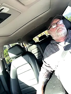 Snapshot of Drummajor chatting on October 2025 11:23:01 PM Drummajor online show from October 2025 11:23:01 PM