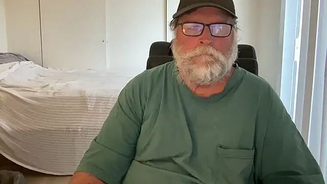 Snapshot of Drummajor chatting on October 2025 03:29:02 PM Drummajor online show from October 2025 03:29:02 PM