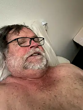 Snapshot of Drummajor chatting on November 2025 04:23:01 PM Drummajor online show from November 2025 04:23:01 PM