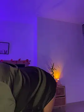 Susi bell online show from January 2025 02:01:01 AM