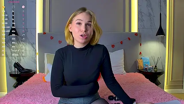 EllenaGreen online show from March 2025 06:07:01 PM