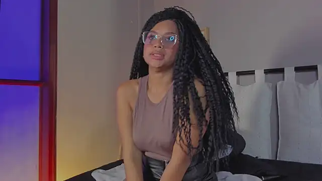 nayah   online show from January 2025 12:43:02 AM