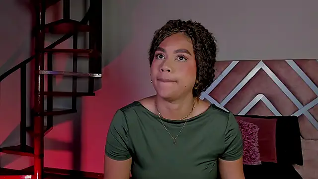 nayah   online show from September 2025 07:52:01 PM