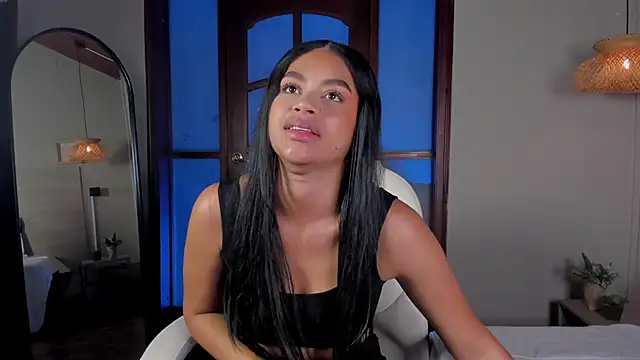 nayah   online show from November 2025 08:08:02 PM