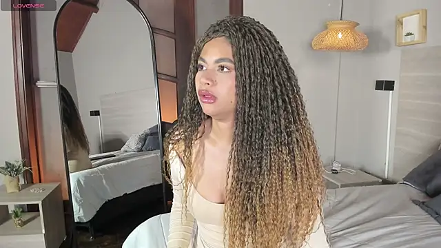 nayah   online show from April 2026 07:51:02 PM