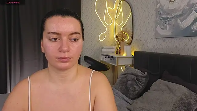 Snapshot of YourSweetDream_ chatting on March 2025 08:34:01 AM YourSweetDream online show from March 2025 08:34:01 AM