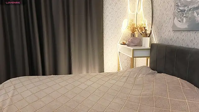 Snapshot of YourSweetDream_ chatting on October 2025 08:24:02 AM YourSweetDream online show from October 2025 08:24:02 AM