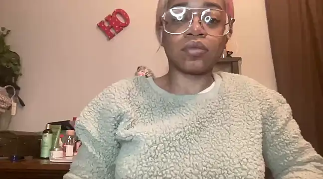 MommyConfident online show from March 2025 01:11:02 AM