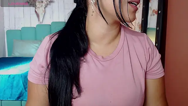 Alison Simmons online show from December 2024 03:48:02 PM