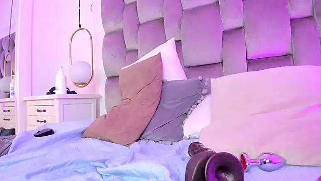 PamelaMendez  online show from March 2025 09:18:01 AM