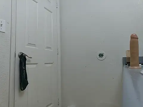 Fuckmyassg00d online show from January 2025 12:24:02 PM