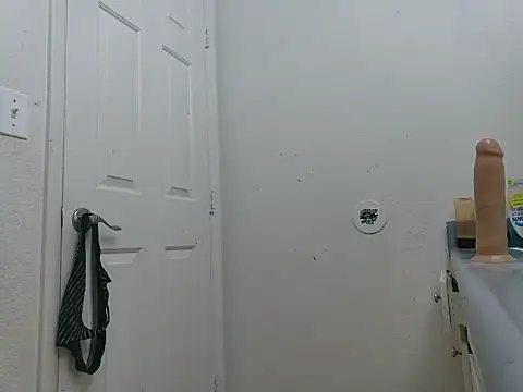 Fuckmyassg00d online show from February 2025 10:43:02 PM