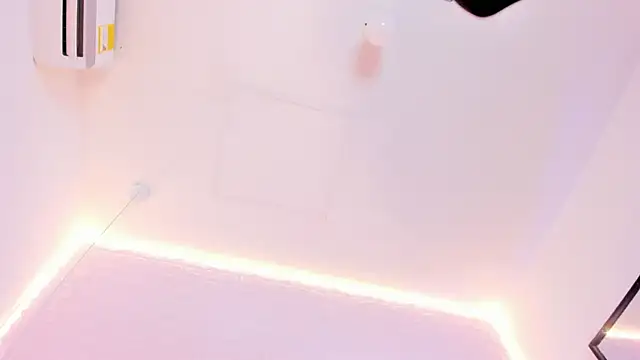 alyssa vargas online show from January 2026 05:07:01 PM