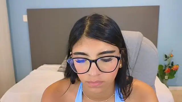 maiaa ruiz online show from November 2025 02:51:01 PM