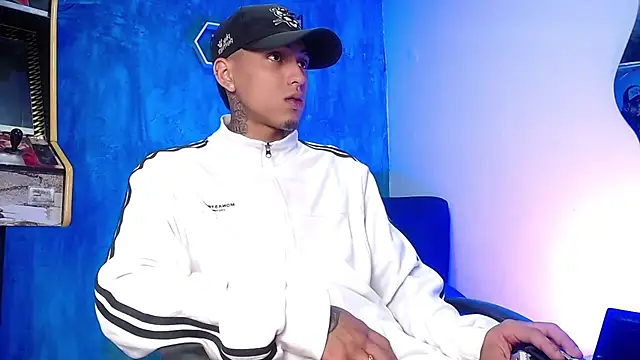 Liam lee online show from January 2025 01:01:01 PM