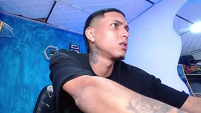 Liam lee online show from January 2025 04:27:02 PM